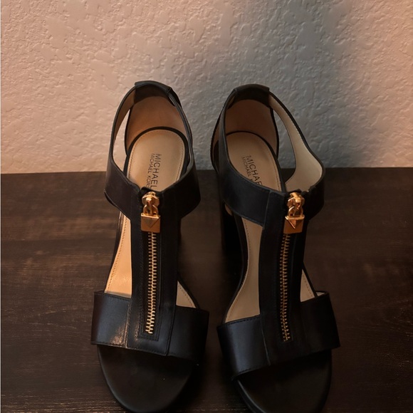 Michael Kors Berkley T Strap Platform Leather Heels with Gold Accents - Picture 7 of 10